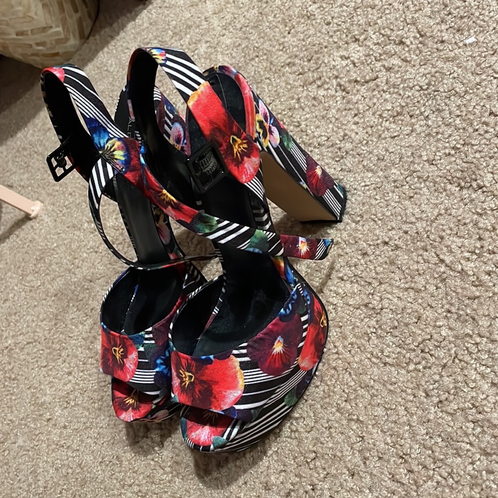 Aldo heels - Picture 3 of 3
